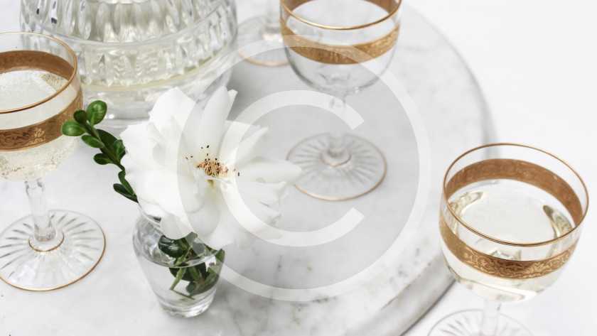 Shoppers&rsquo; Reversible Ruffled Grocery Bag